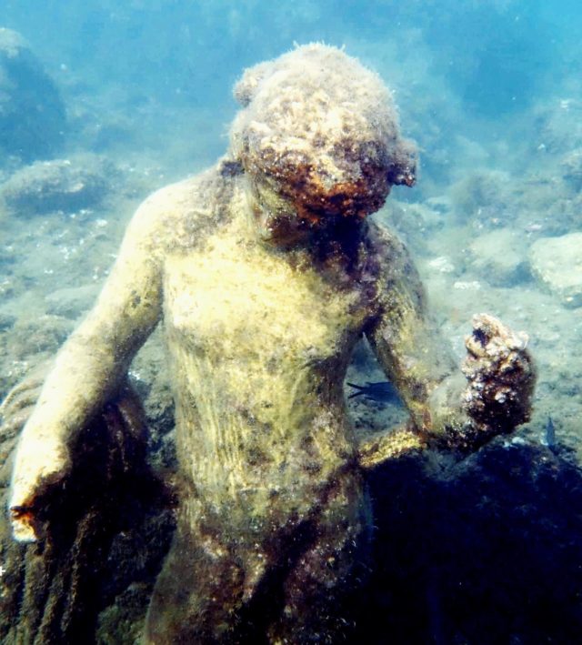 Sea Heritage wish you an Happy New Year 2020!! With loads of historical dives, eco dive...Great memories!!!
#seaheritagetravel #scubadiving  #travel #historicaldive #ecodive #underwaterarcheology #reefrestoration  #happynewyear